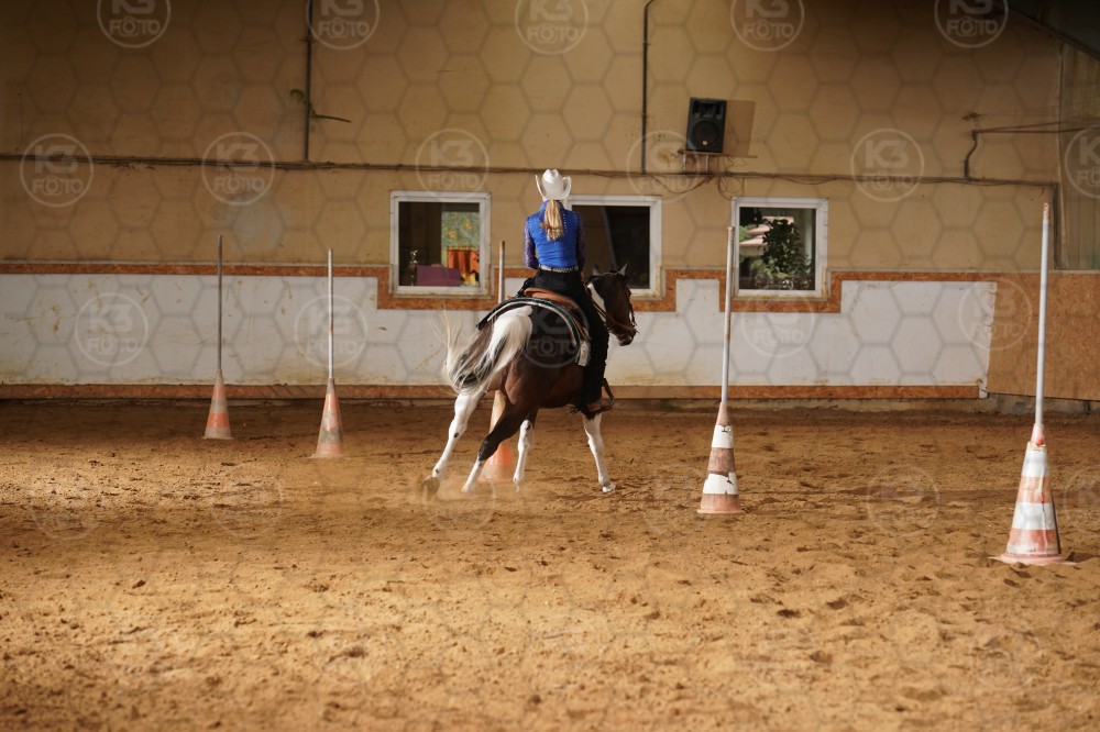 s_A9_01808.jpg